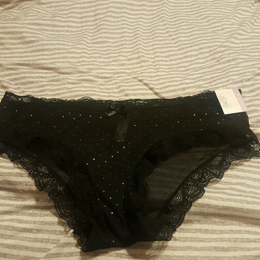 Assorted Bikini Undies - Picture 3 of 4